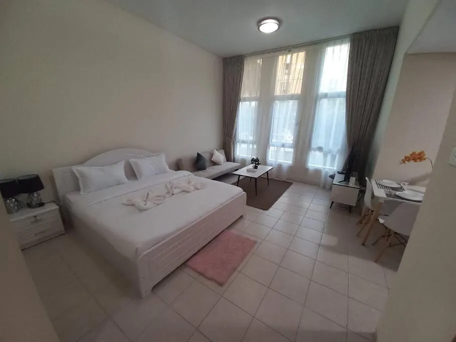 Apartment Cozy Studio In Discovery Gardens Dubai United Arab Emirates